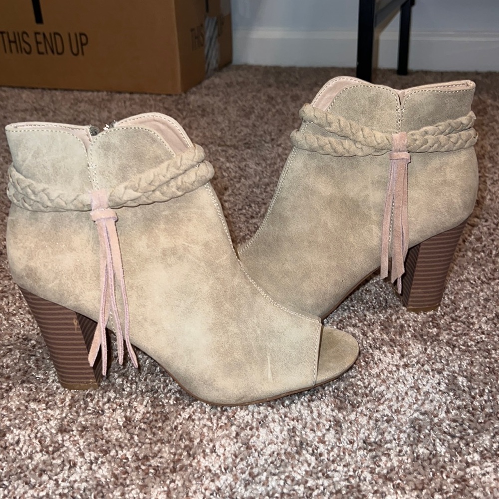 XOXO Open Toes Suede Fringe Heels